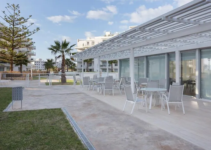 2 Montana - Available For Long Denia
